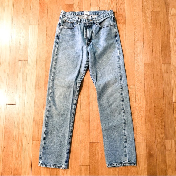 Vintage 1990’s High-Waisted Light Wash Denim Jeans - Picture 2 of 10